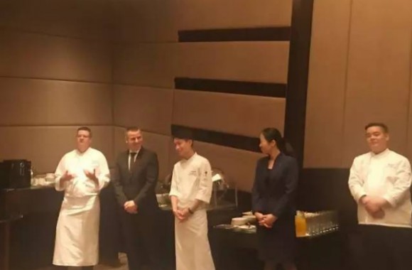 上海凯宾斯基大酒店为我院实习生举办欢送会
