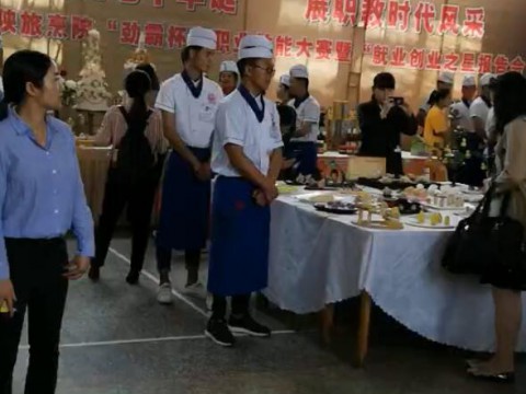 17级学生作品展😤，企业用人双选会