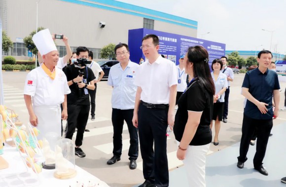 我院师生亮相陕西省2020年“世界青年技能日”主题活动启动仪式