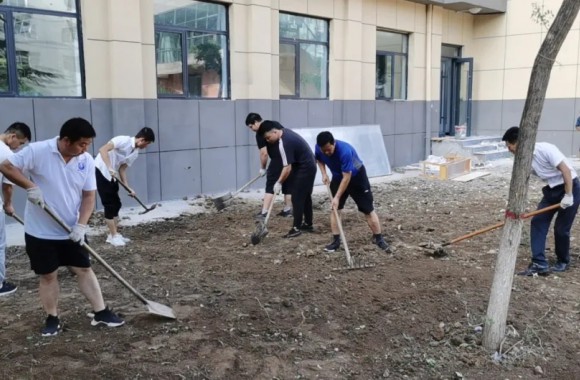 不忘初心使命 坚守工作岗位丨致敬暑期工作的陕旅烹院人