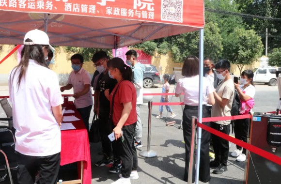 新起点👨🏼‍⚕️，新希望🧳，新征程丨欢迎彩神2021级新同学