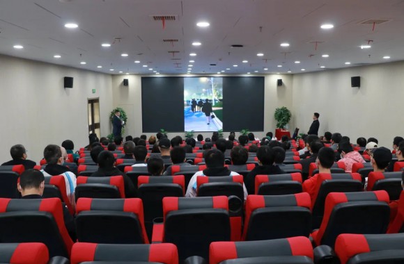 欢迎我院圆满完成第十四届运动会和残特奥会服务保障工作的优秀学子返校