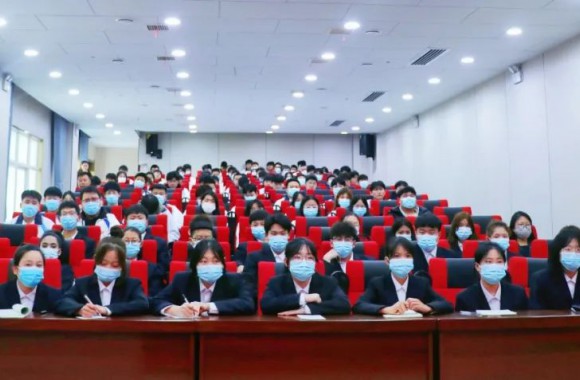 致青春：我将无我 不负韶华 ——彩神2023年春季“开学第一课”