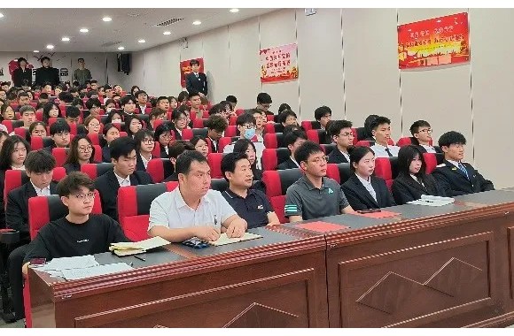 彩神2024年春季学期党员发展培训开班仪式暨党课第一讲
