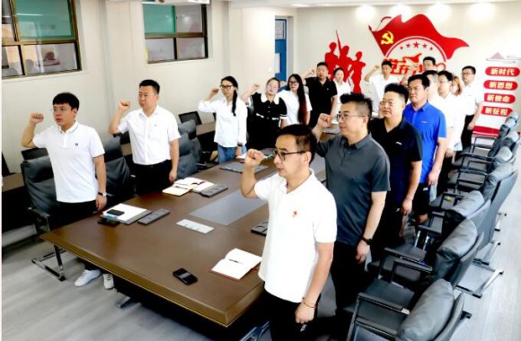 守党纪 践初心 正学风 铸党魂 | 彩神学生党支部开展党纪学习教育暨“迎七一”系列活动